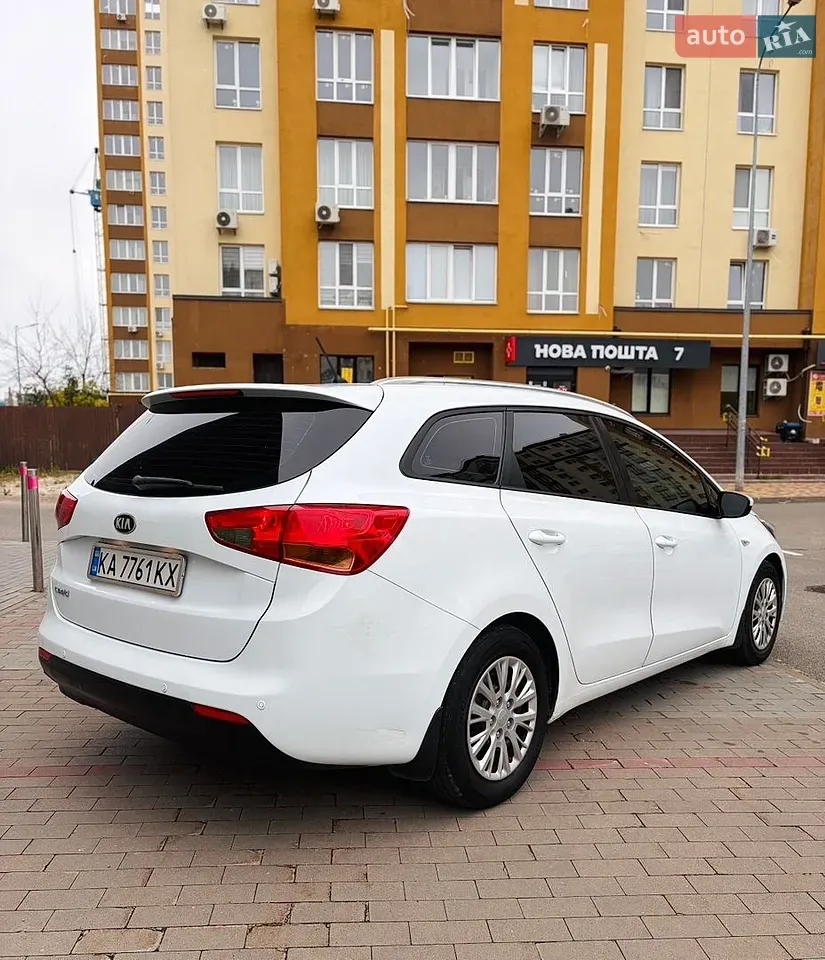 Kia Ceed 2013 photo 3