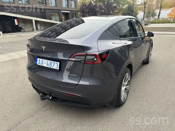 Tesla Model Y 2021 photo 4