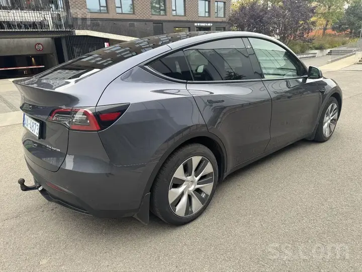 Tesla Model Y 2021 photo 5