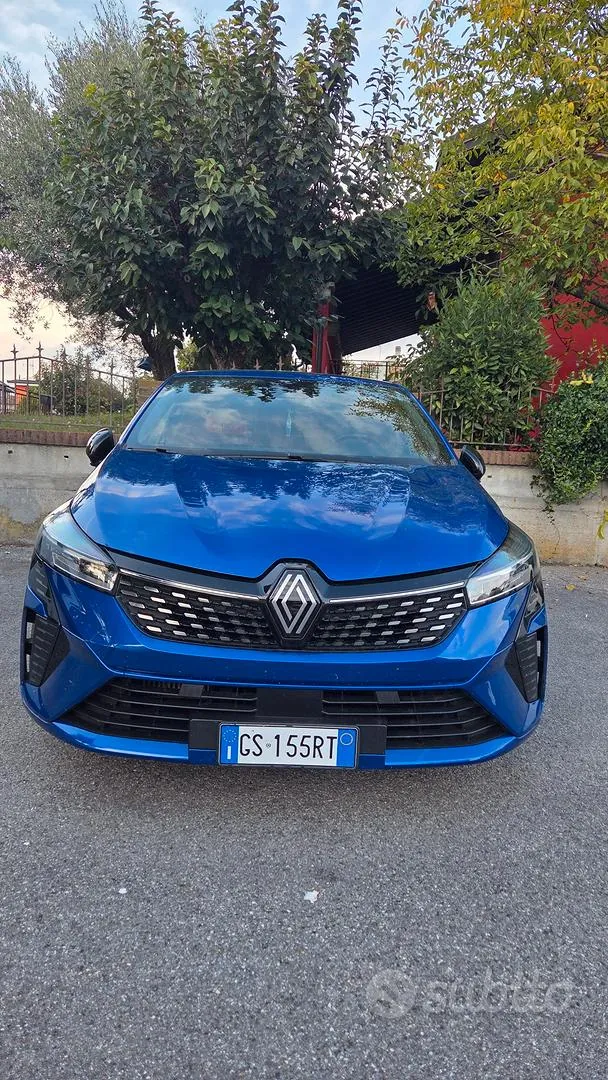 Renault Clio 2024 photo 2