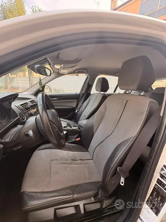BMW 118D 2011 photo 5