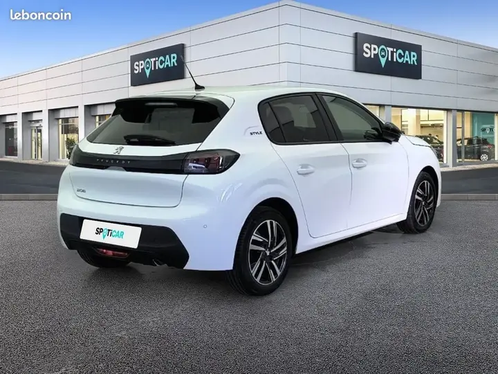 Peugeot 208 2023 photo 5