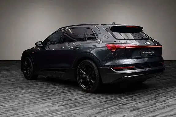 Audi E-Tron 2021 photo 3