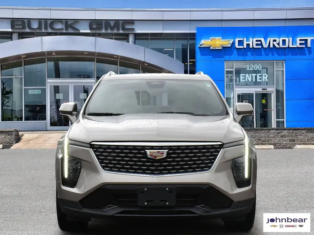 Cadillac Xt4 2024 photo 2