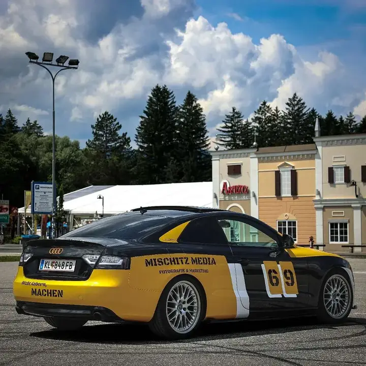 Audi A5 2009 photo 2