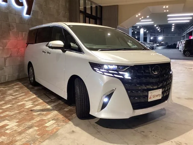Toyota Alphard 2025 photo 3