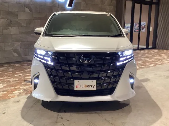 Toyota Alphard 2025 photo 2