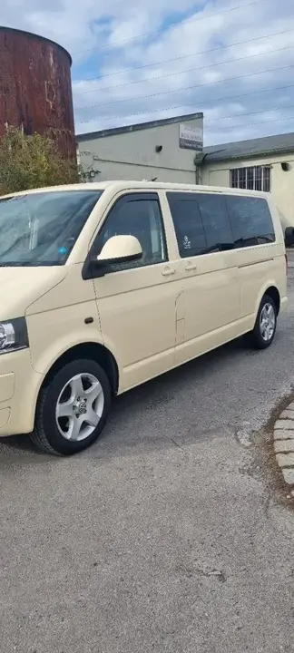 Volkswagen Caravelle 2012 photo 3
