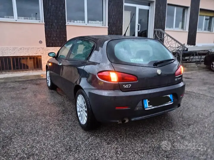 Alfa Romeo 147 2008 photo 3