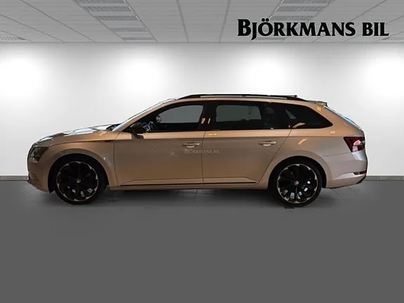 Skoda Superb 2018 photo 4