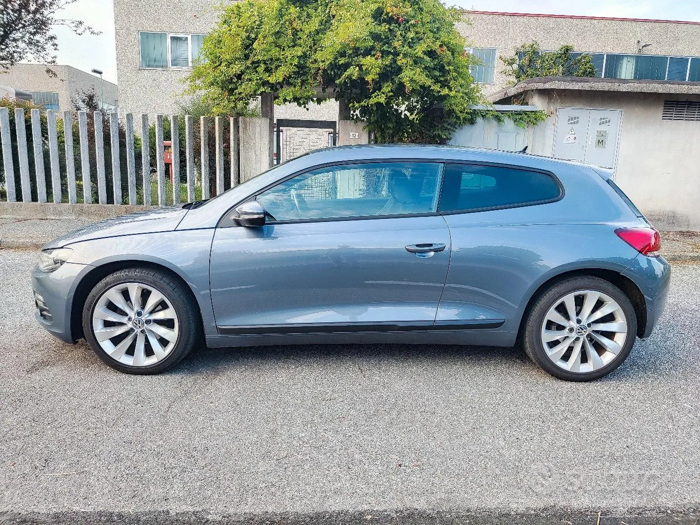 Volkswagen Scirocco 2010 photo 4