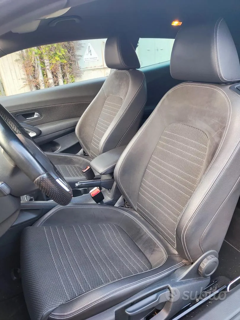 Volkswagen Scirocco 2010 photo 5