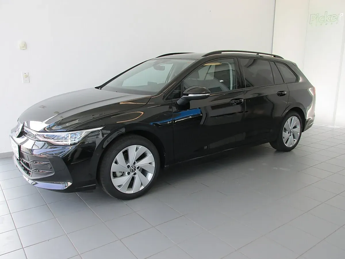 Volkswagen Golf 2025 photo 2