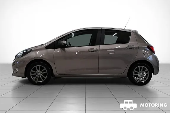 Toyota Yaris 2015 photo 2