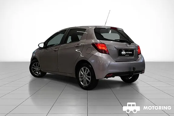 Toyota Yaris 2015 photo 3