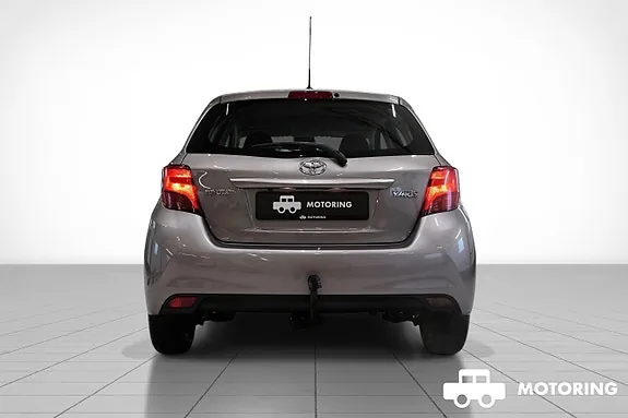 Toyota Yaris 2015 photo 4