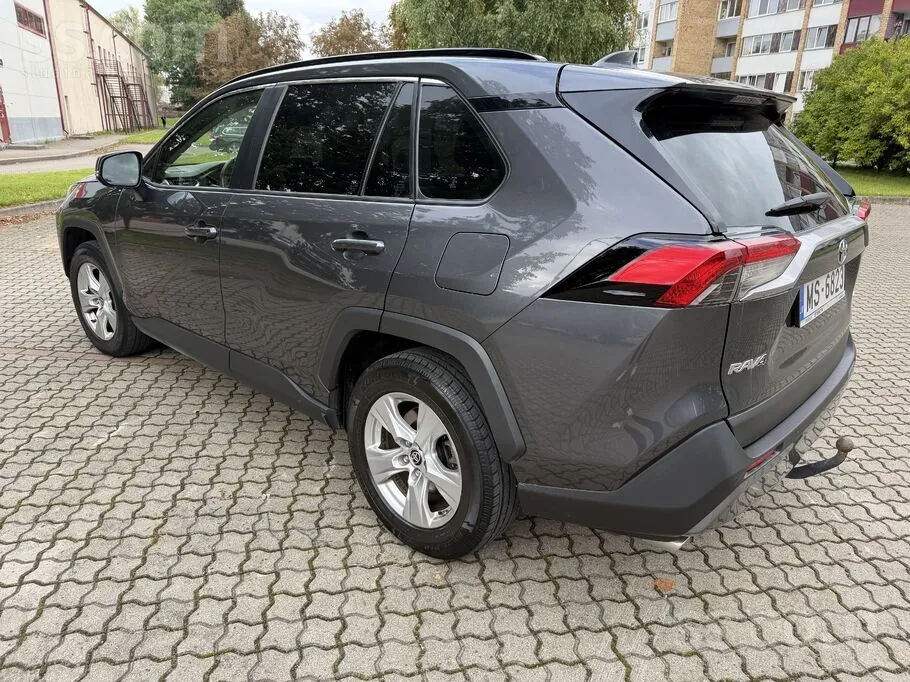 Toyota Rav4 2021 photo 2