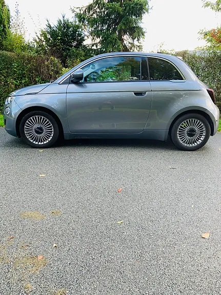 Fiat 500E 2023 photo 2