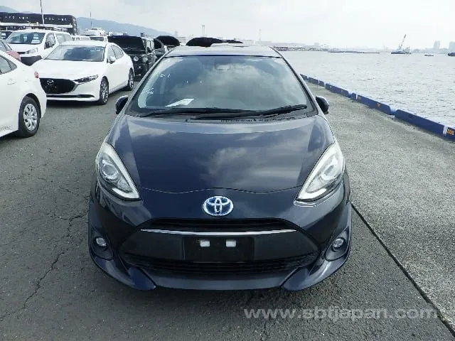 Toyota Aqua G 2017 photo 5