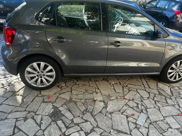 Volkswagen Polo 2011 photo 5