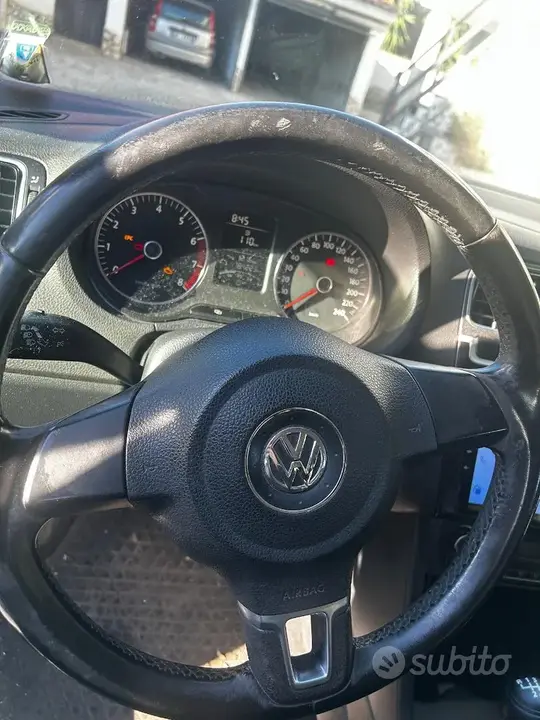 Volkswagen Polo 2011 photo 3