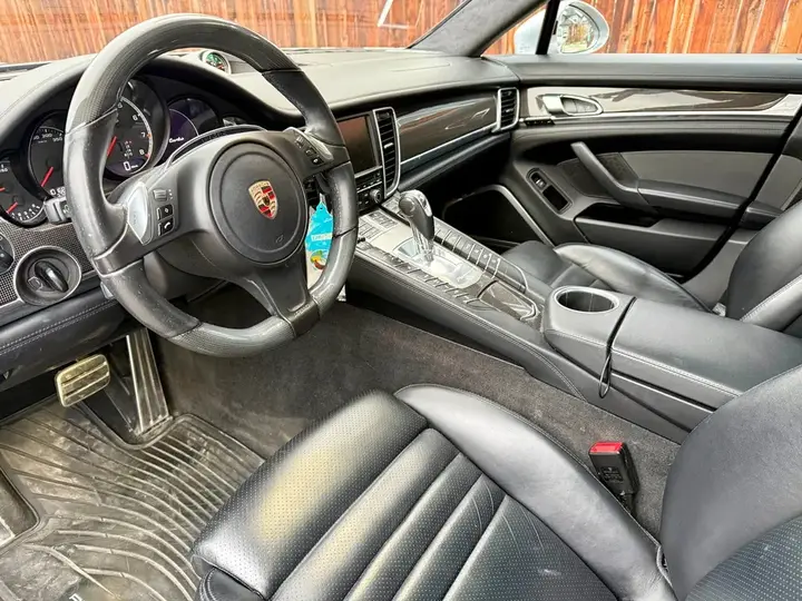 Porsche Panamera 2013 photo 5