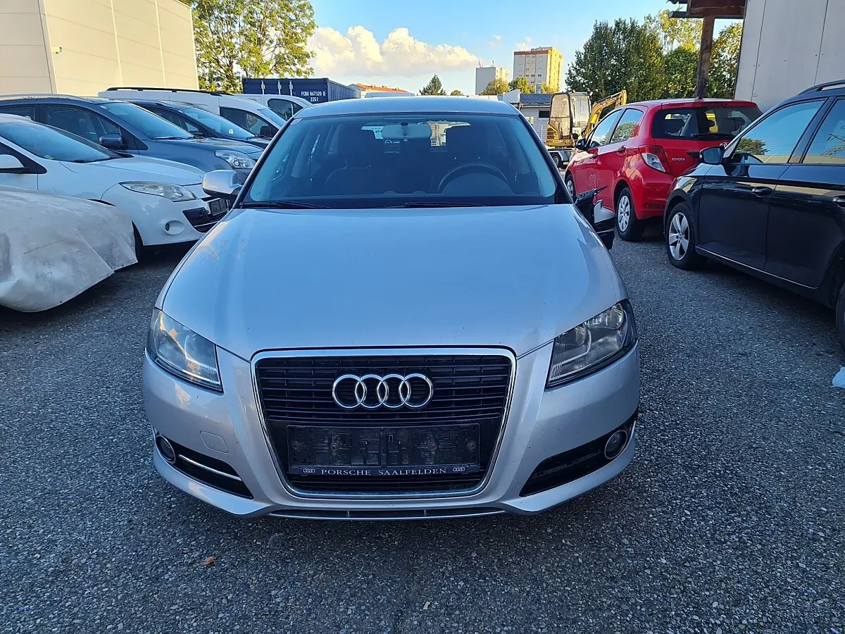 Audi A3 2010 photo 2