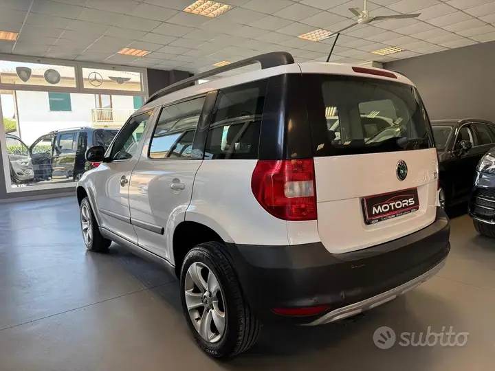 Skoda Yeti 2011 photo 5