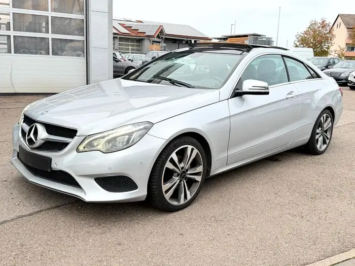 Mercedes-Benz E 200 Coupe