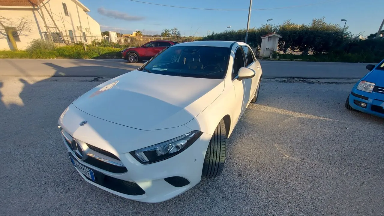 Mercedes-Benz A 200 2019 photo 2