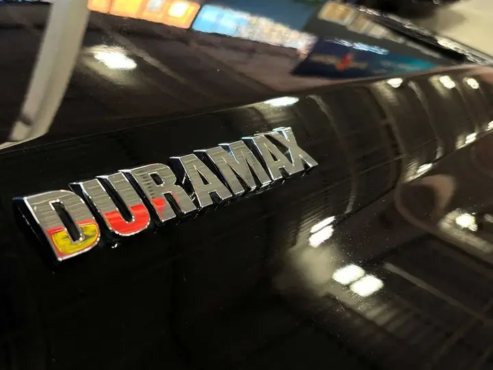 Chevrolet Silverado 1500 2022 photo 3