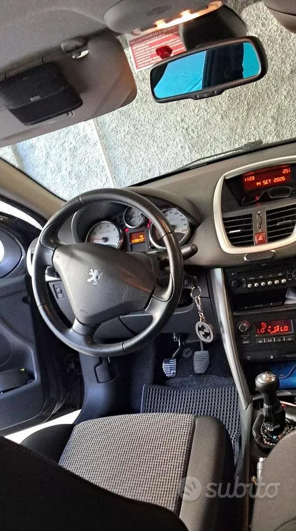 Peugeot 207 2009 photo 4