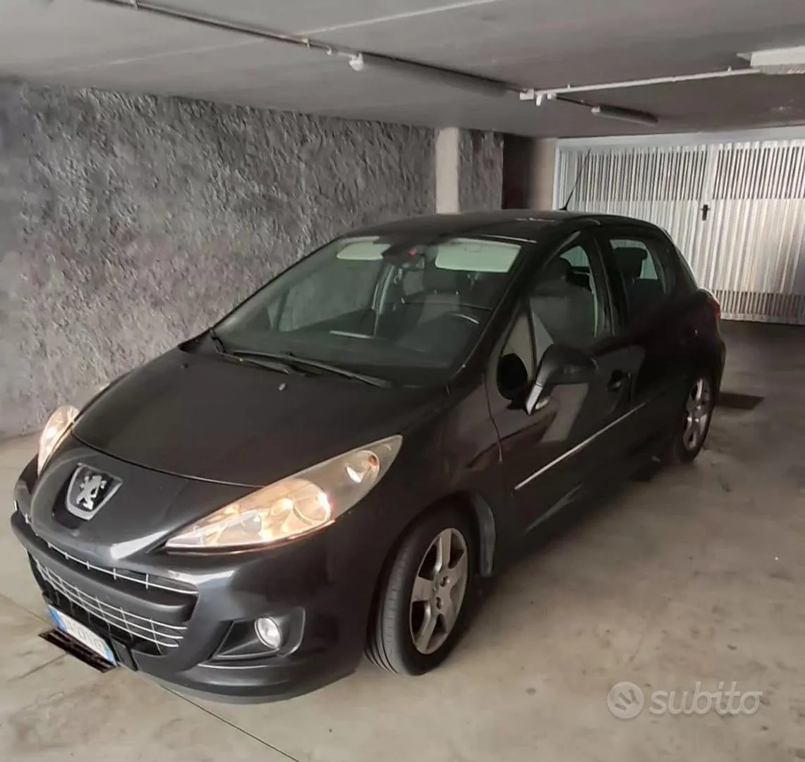 Peugeot 207 2009 photo 2