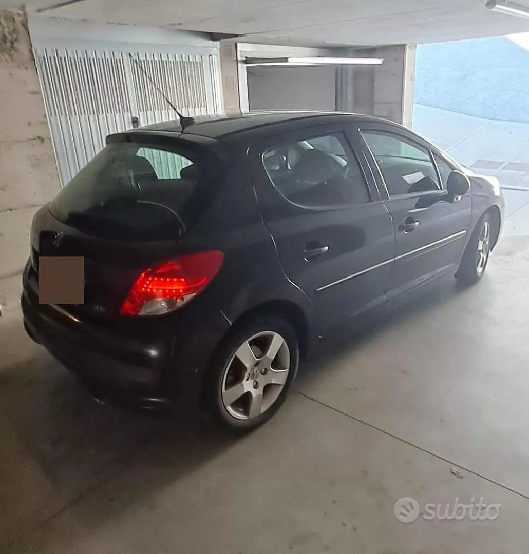 Peugeot 207 2009 photo 3