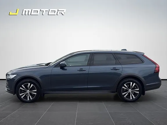 Volvo V90 Cross Country 2021 photo 2