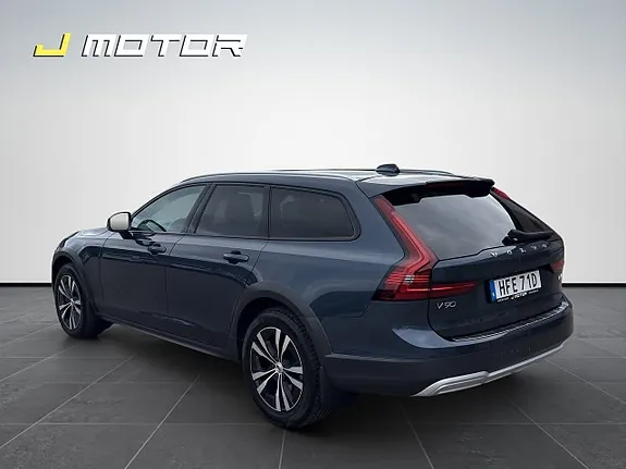 Volvo V90 Cross Country 2021 photo 3