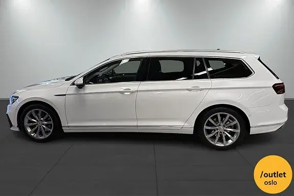 Volkswagen Passat 2020 photo 2