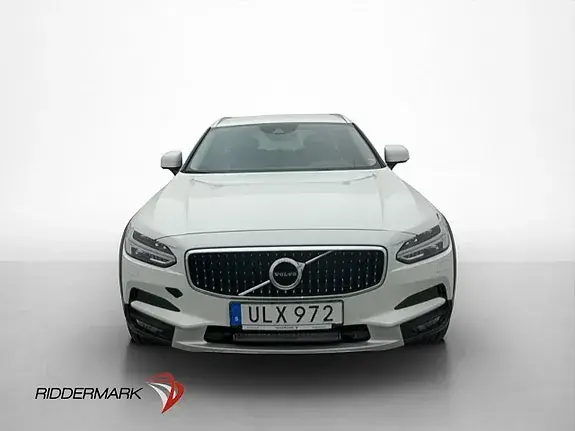 Volvo V90 Cross Country 2018 photo 2