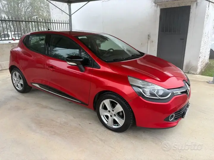 Renault Clio 2013 photo 3