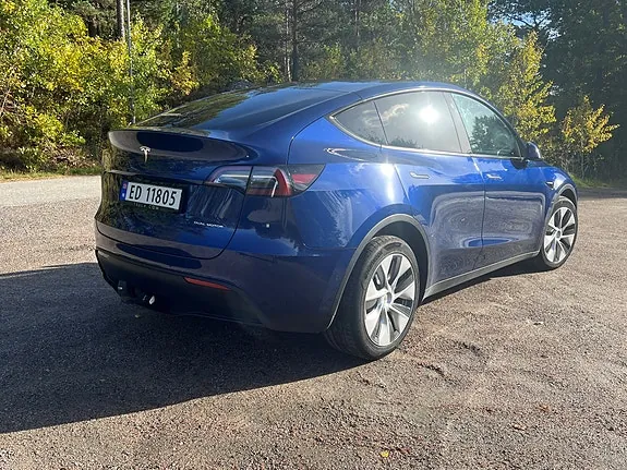 Tesla Model Y 2021 photo 3