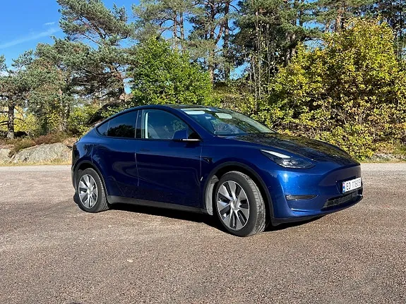 Tesla Model Y 2021 photo 2