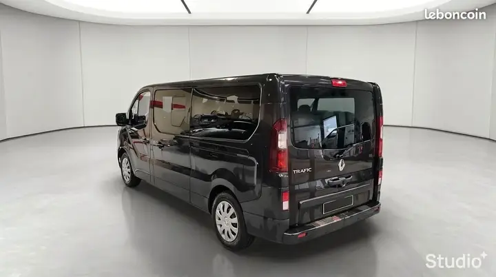 Renault Trafic 2022 photo 4
