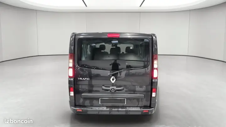 Renault Trafic 2022 photo 5