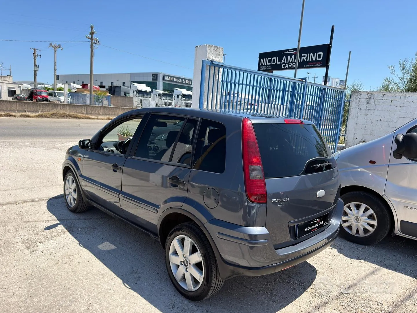Ford Fusion 2004 photo 4