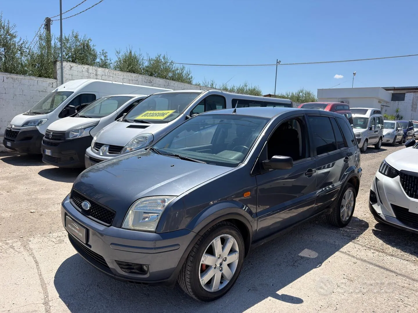 Ford Fusion 2004 photo 3