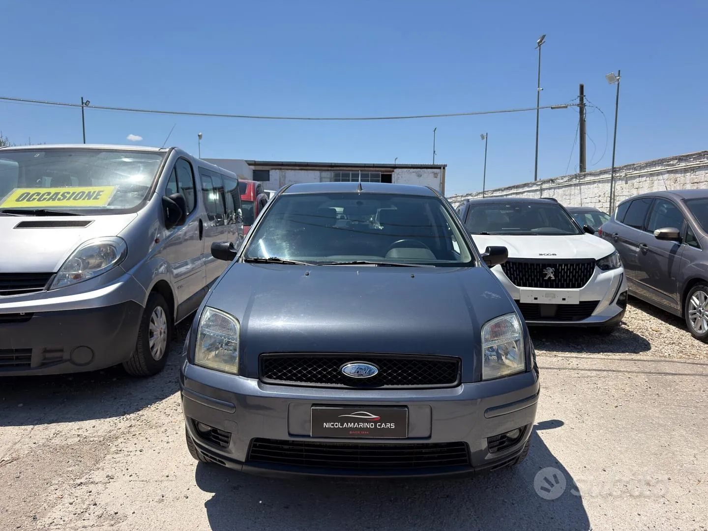 Ford Fusion 2004 photo 2