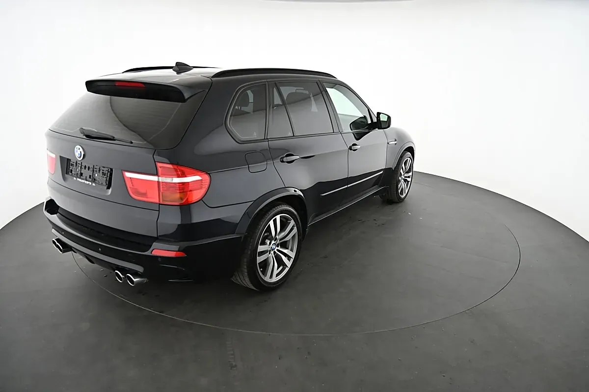 BMW X5 2009 photo 2
