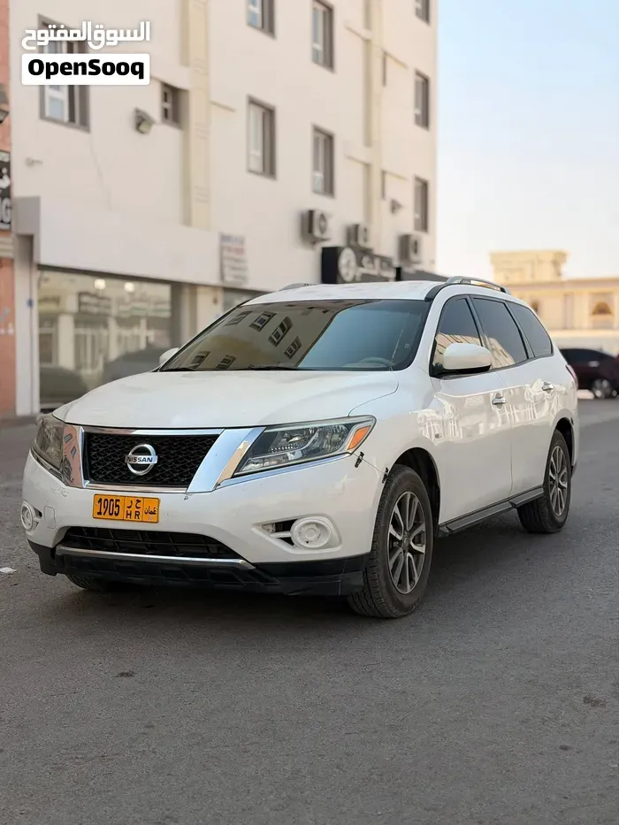 Nissan Pathfinder 2013 photo 2