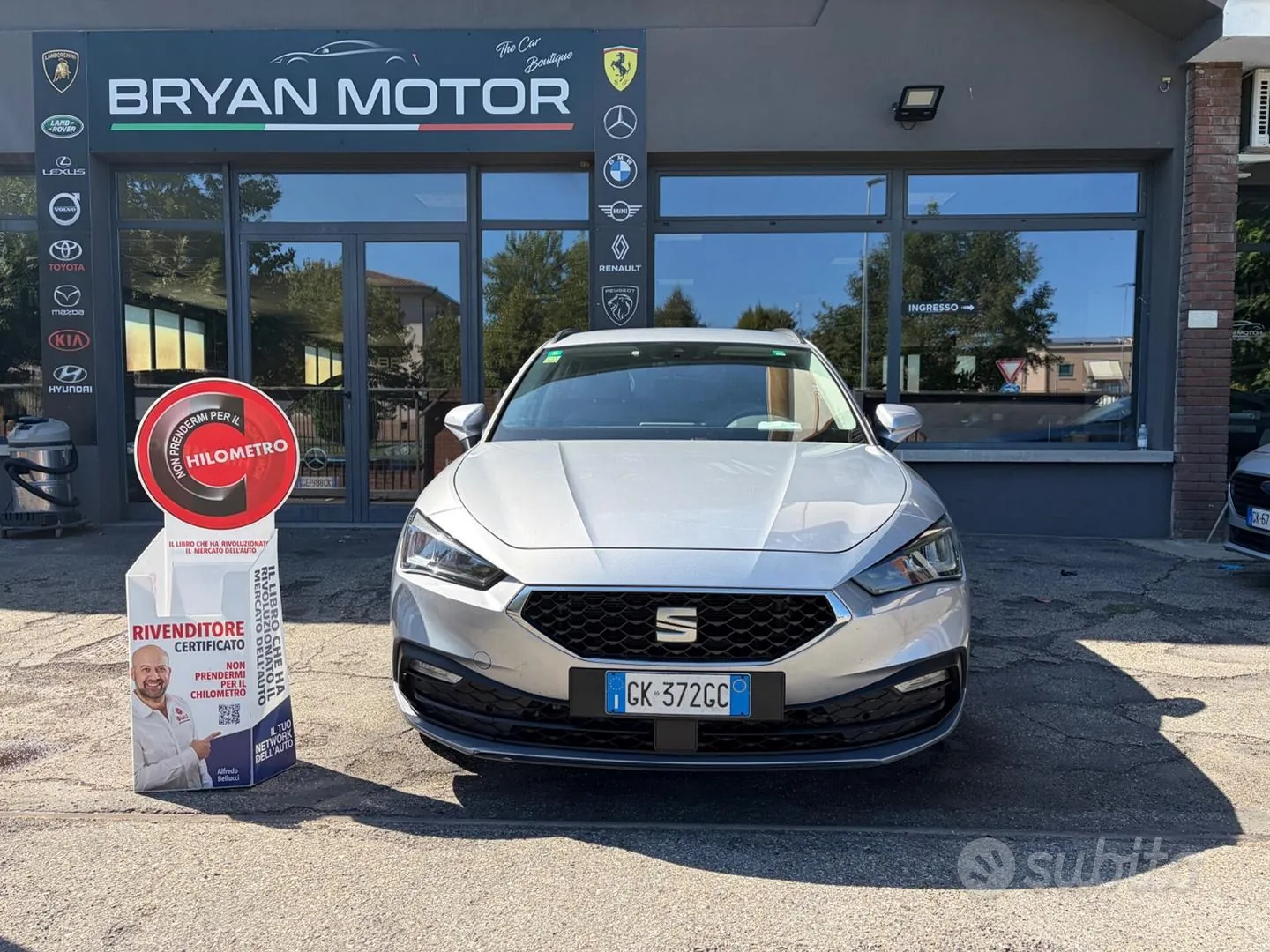 Seat Leon 2022 photo 2
