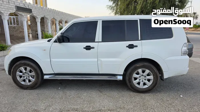 Mitsubishi Pajero 2017 photo 3